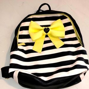 XOX Betsy Baby Bag black, ivory and yellow